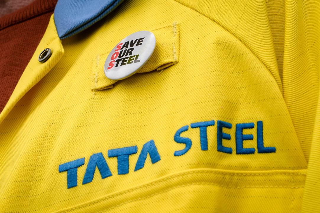 File photo dated 01/04/16 of a steel worker wearing a badge on his jacket outside the UK's largest steel works in Port Talbot, South Wales. Unions representing steelworkers will meet industry giant Tata on Thursday for talks about the future of the company. There have been fears of heavy job losses, especially at the plant in Port Talbot, South Wales, under moves to move to a greener form of steelmaking to cut emissions and stem financial losses. Issue date: Thursday January 18, 2024.