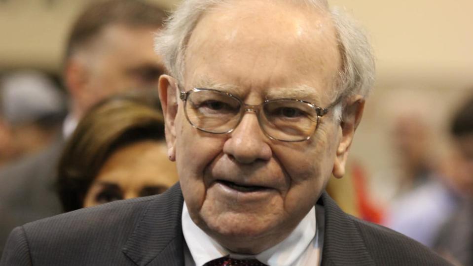 Warren Buffett at a Berkshire Hathaway AGM