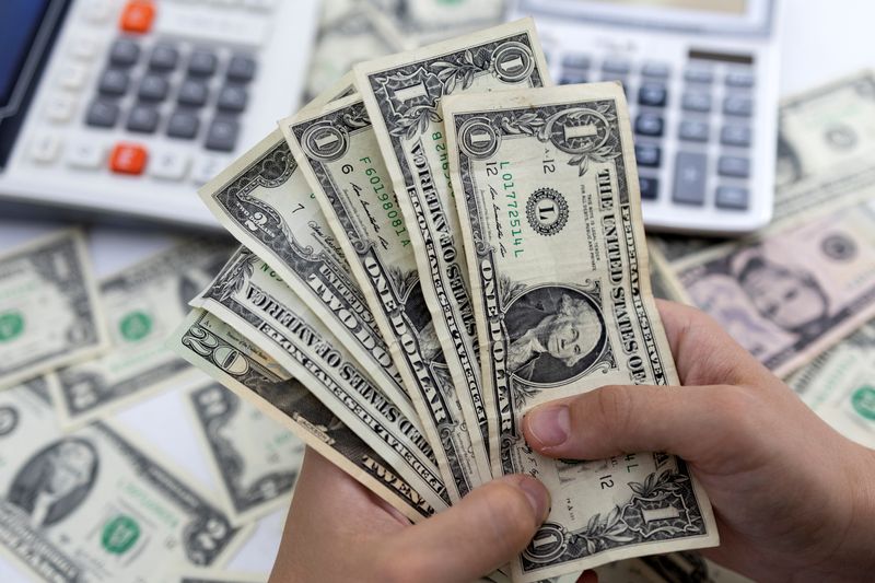 Dollar rebounds as traders rethink Fed rate cut expectations