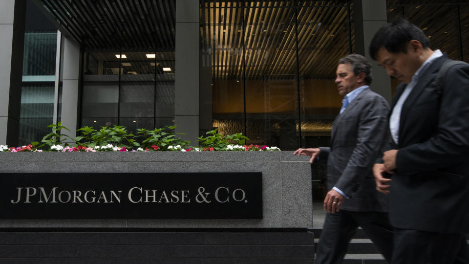 NEW YORK - NEW YORK - JUNE 12 : People walk outside of the JPMorgan Chase & Co. Headquarters on June 12, 2023. in New York. JP Morgan Chase stated that it planned to settle to pay $290 million to survivors of the deceased pedophile financier, Jeffrey Epstein, However, JP Morgan Chase will not admit liability despite the important settlement..  (Photo by Eduardo Munoz Alvarez/VIEWpress)