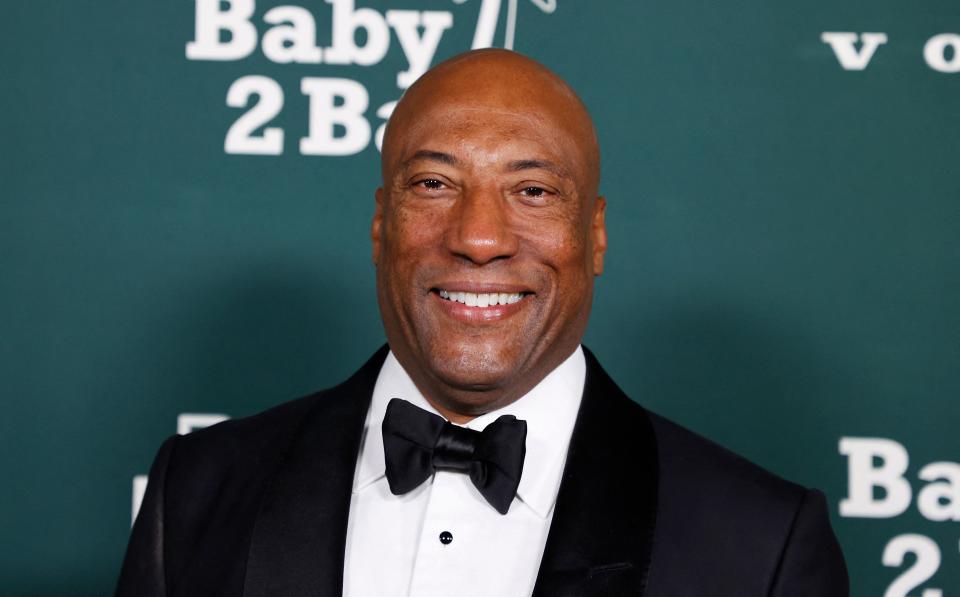 US television producer Byron Allen arrives for the 2023 Baby2Baby Gala in Los Angeles, California, on November 11, 2023. Allen reportedly made a $14.3 billion bid for Paramount Global. (Photo by Michael Tran / AFP) (Photo by MICHAEL TRAN/AFP via Getty Images)