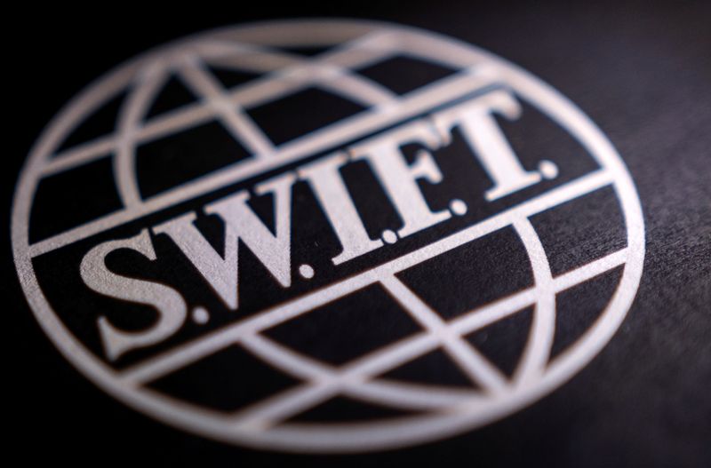 © Reuters. FILE PHOTO: Swift logo is seen in this illustration taken, Bosnia and Herzegovina, February 25, 2022. REUTERS/Dado Ruvic/Illustration/File Photo