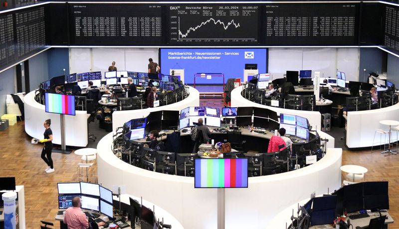 © Reuters. The German share price index DAX graph is pictured at the stock exchange in Frankfurt, Germany, March 20, 2024. REUTERS/Staff/File Photo