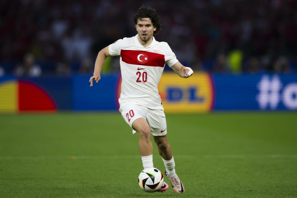 Journalist Confirms EURO 2024 Star to Travel to Complete Brighton Transfer