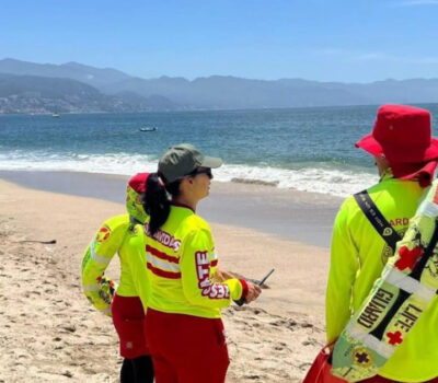 At Least 26 People Rescued From Drowning Over Easter Weekend in Puerto Vallarta