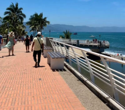 malecon-puerto-vallarta