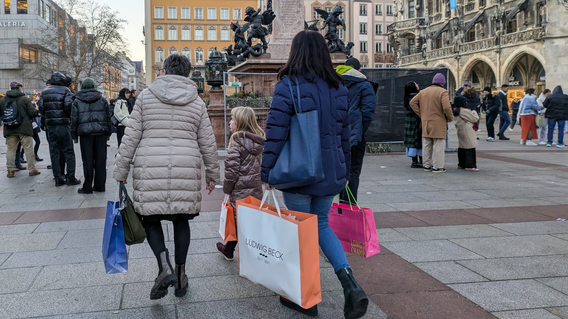 Shoppers in Munich, Germany, on Dec. 28, 2024.