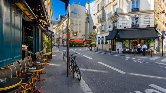 Euro zone economy saw only modest growth in March, PMI shows