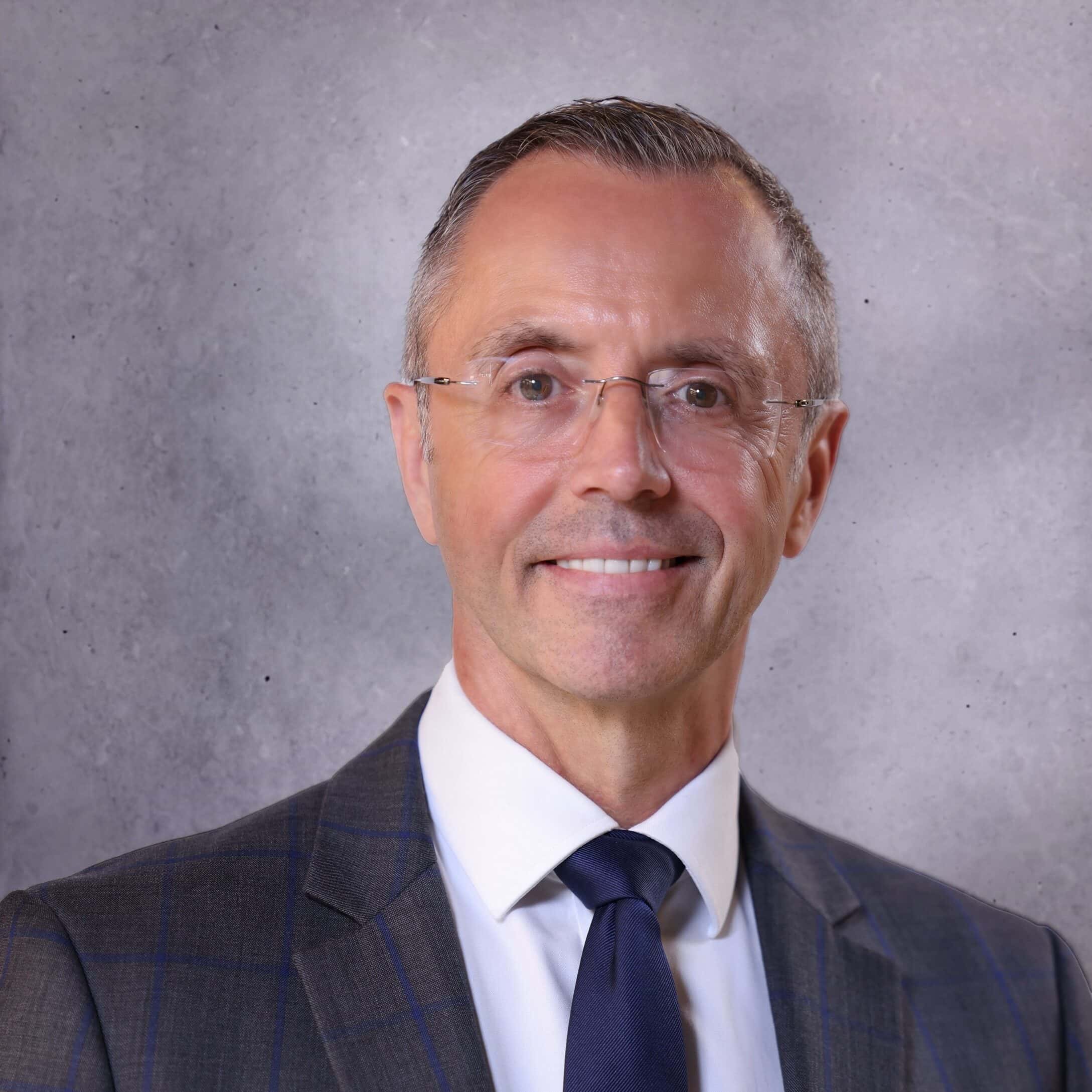 Eric Modave, Arab Bank