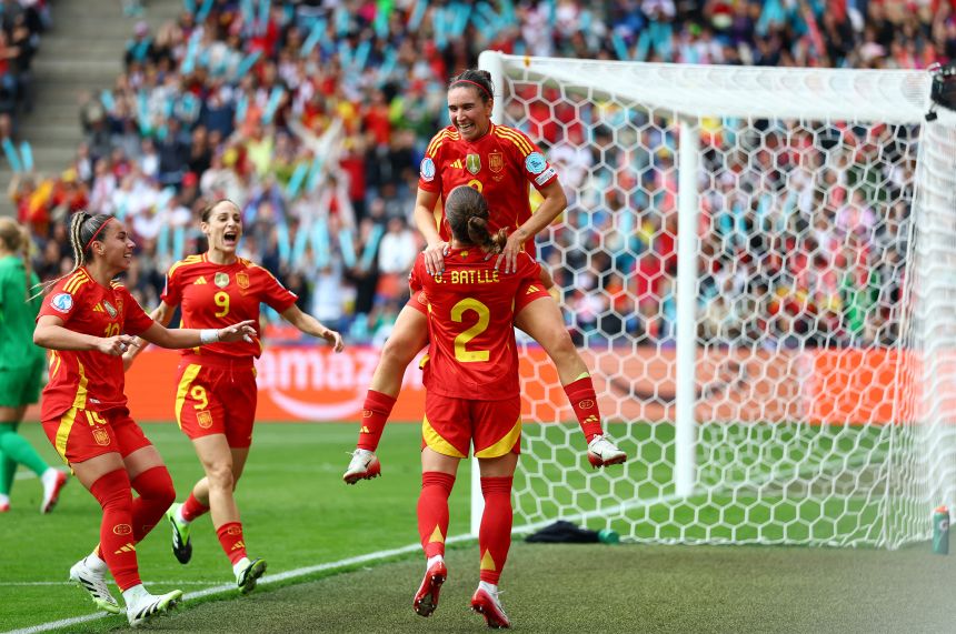 Mariona Caldentey opened the scoring for Spain in the 27th minute.