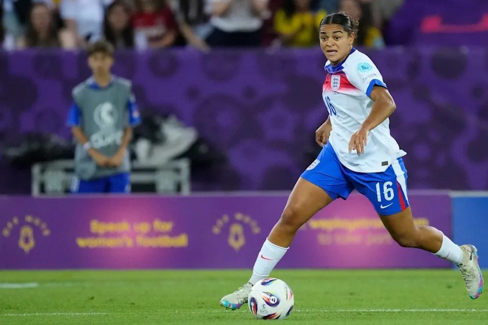 Jessica Carter defender of England and Gotham FC during the UEFA Womens EURO 2025 quarterfinal match between Sweden and England at Stadion Letzigrund on July 17, 2025 in Zurich, Switzerland. NurPhoto via Getty Images