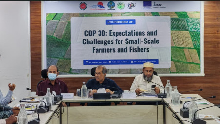 The Business Standard organised a roundtable on “COP30: Challenges and Expectations for Small-scale Farmers and Fishers" at its Eskaton office in Dhaka on Wednesday, 24 September 2025. Photo: TBS
