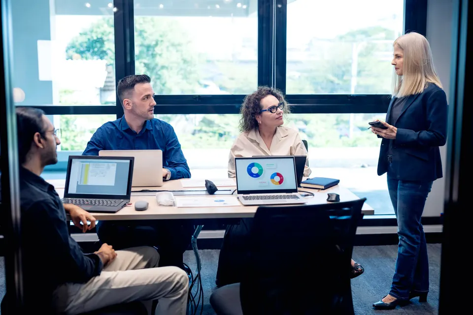 Evaluating internal metrics against industry leaders, business benchmarking improves performance, drives growth, identifies operational inefficiencies, and optimizes costs, establishing the data-driven targets for continuous improvement.